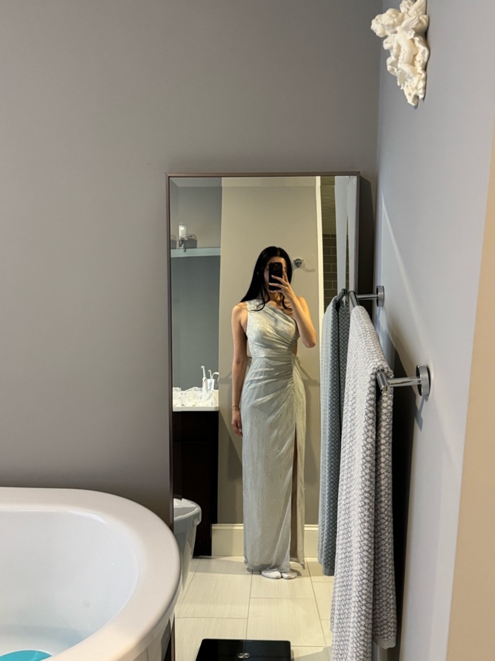 Aidan Mattox Silver One-Shoulder Metallic Evening Dress - Picture 3 of 5